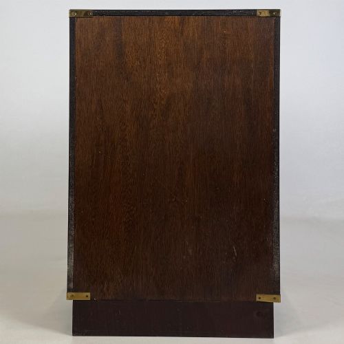 ANTIQUE 20TH CENTURY CAMPAIGN STYLE CABINET IN MAHOGANY - ADDITIONAL PHOTO 5