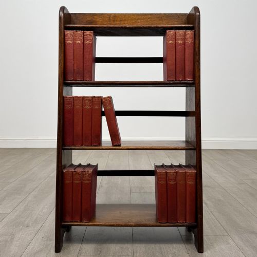 ANTIQUE 20TH CENTURY GOOD QUALITY OPEN BOOKCASE IN OAK