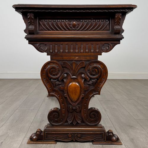 ANTIQUE 19TH CENTURY FRENCH STYLE SIDE TABLE IN WALNUT - ADDITIONAL PHOTO 6