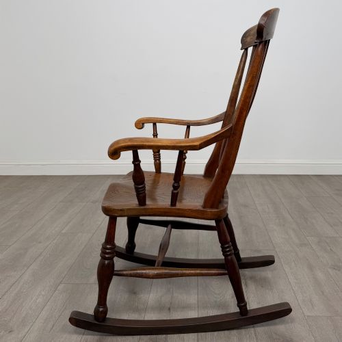 ANTIQUE 20TH CENTURY FARMHOUSE ROCKING CHAIR IN ELM - ADDITIONAL PHOTO 1