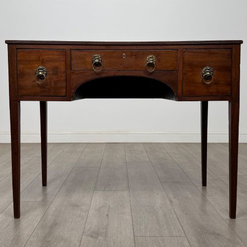 ANTIQUE 18TH CENTURY GEORGIAN WRITING TABLE IN MAHOGANY