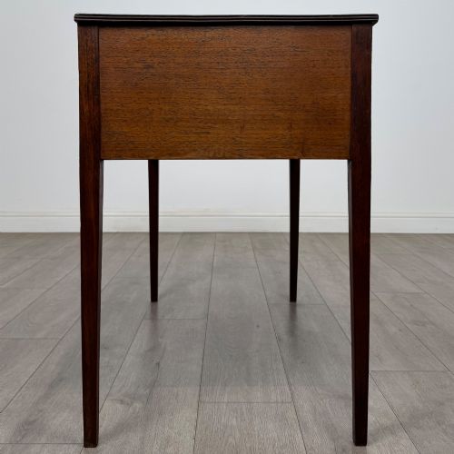 ANTIQUE 18TH CENTURY GEORGIAN WRITING TABLE IN MAHOGANY - ADDITIONAL PHOTO 2