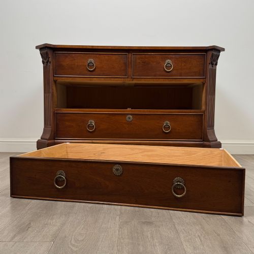 ANTIQUE 20TH CENTURY MAHOGANY CHEST OF DRAWERS BY HICKORY CHAIR - ADDITIONAL PHOTO 9