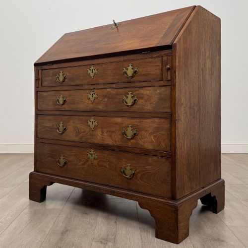 ANTIQUE 18TH CENTURY GEORGIAN BUREAU IN FIGURED MAHOGANY - ADDITIONAL PHOTO 2