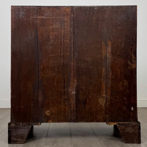ANTIQUE 18TH CENTURY GEORGIAN BUREAU IN FIGURED MAHOGANY - ADDITIONAL PHOTO 5