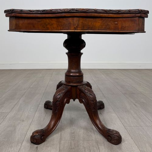 ANTIQUE 19TH CENTURY VICTORIAN TEA TABLE IN FIGURED WALNUT