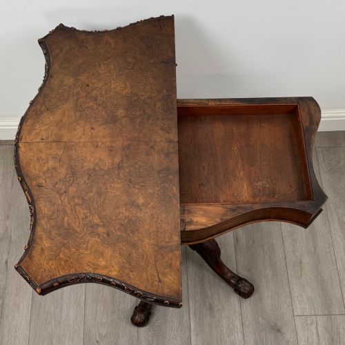 ANTIQUE 19TH CENTURY VICTORIAN TEA TABLE IN FIGURED WALNUT - ADDITIONAL PHOTO 9