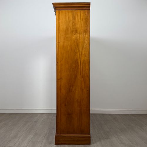 ANTIQUE 20TH CENTURY LARGE ART DECO WARDROBE IN BURR WALNUT - ADDITIONAL PHOTO 3