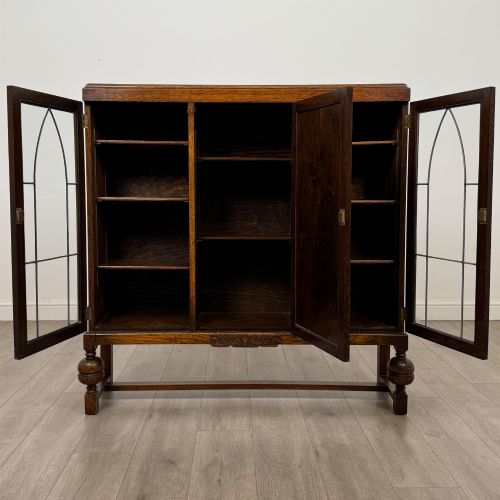 ANTIQUE 20TH CENTURY EDWARDIAN DISPLAY CABINET IN OAK - ADDITIONAL PHOTO 1