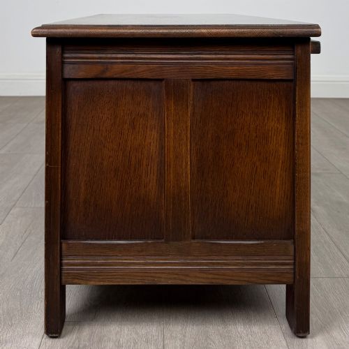 ANTIQUE 20TH CENTURY LINENFOLD BLANKET BOX IN OAK - ADDITIONAL PHOTO 2