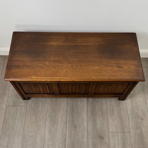 ANTIQUE 20TH CENTURY LINENFOLD BLANKET BOX IN OAK - ADDITIONAL PHOTO 8
