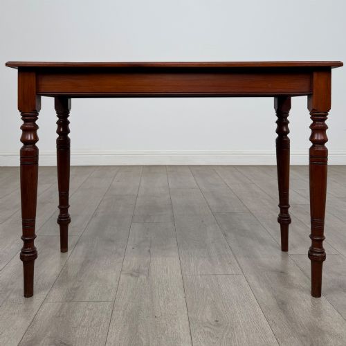 ANTIQUE 20TH CENTURY EDWARDIAN SIDE TABLE IN WALNUT
