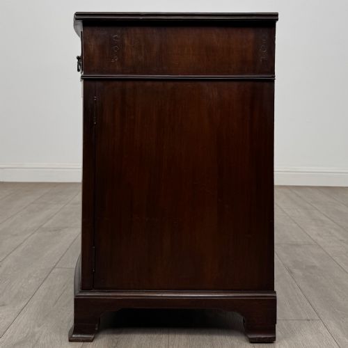 ANTIQUE 20TH CENTURY EDWARDIAN BOW FRONT CUPBOARD IN MAHOGANY - ADDITIONAL PHOTO 3