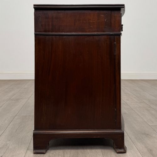 ANTIQUE 20TH CENTURY EDWARDIAN BOW FRONT CUPBOARD IN MAHOGANY - ADDITIONAL PHOTO 7