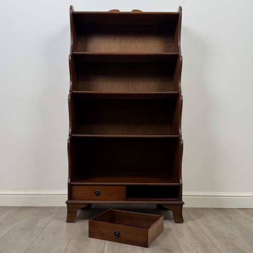ANTIQUE 20TH CENTURY WATERFALL BOOKCASE IN MAHOGANY - ADDITIONAL PHOTO 10