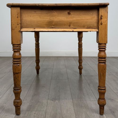 ANTIQUE 19TH CENTURY VICTORIAN WRITING TABLE IN PINE - ADDITIONAL PHOTO 2