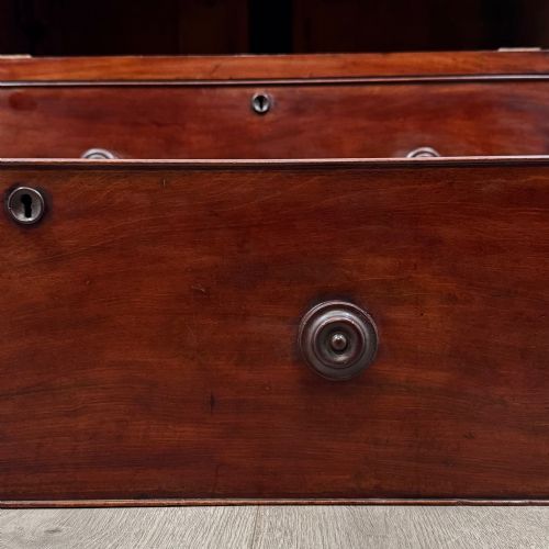 ANTIQUE 19TH CENTURY VICTORIAN CHEST OF DRAWERS IN MAHOGANY - ADDITIONAL PHOTO 10
