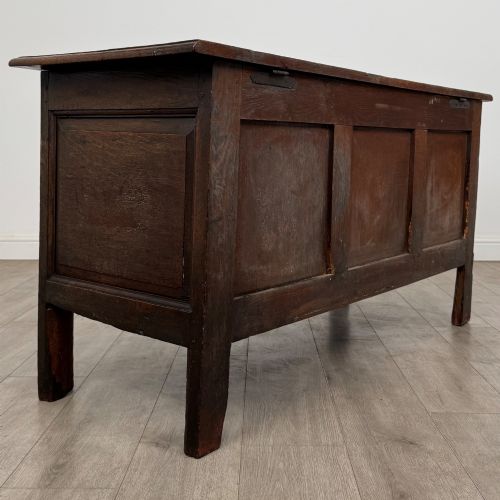 ANTIQUE 18TH CENTURY GEORGIAN COFFER IN GOLDEN OAK - ADDITIONAL PHOTO 3