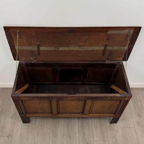 ANTIQUE 18TH CENTURY GEORGIAN COFFER IN GOLDEN OAK - ADDITIONAL PHOTO 9