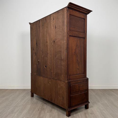 ANTIQUE 20TH CENTURY FINE QUALITY WARDROBE IN OAK - ADDITIONAL PHOTO 6