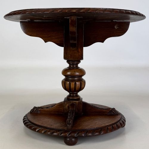 ANTIQUE 20TH CENTURY ROUND COFFEE TABLE IN OAK - ADDITIONAL PHOTO 3