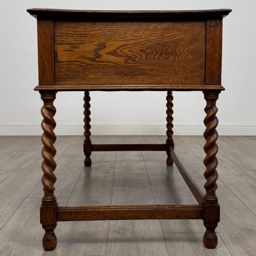 ANTIQUE 20TH CENTURY JACOBEAN STYLE WRITING TABLE IN GOLDEN OAK - ADDITIONAL PHOTO 2