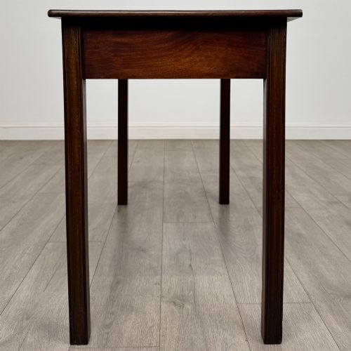 ANTIQUE 19TH CENTURY SERPENTINE WRITING TABLE IN MAHOGANY - ADDITIONAL PHOTO 2