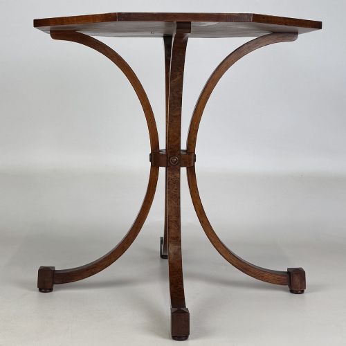 ANTIQUE 20TH CENTURY OCTAGONAL SIDE TABLE IN BURR WALNUT - ADDITIONAL PHOTO 1