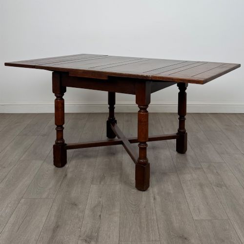 ANTIQUE 20TH CENTURY EDWARDIAN DRAW LEAF DINING TABLE IN OAK