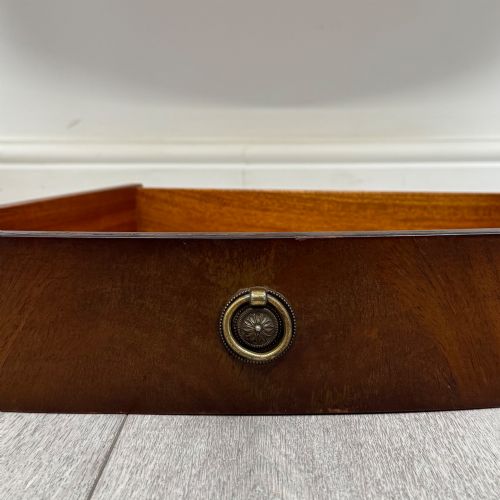 ANTIQUE 20TH CENTURY BOW FRONT WRITING TABLE IN MAHOGANY - ADDITIONAL PHOTO 10