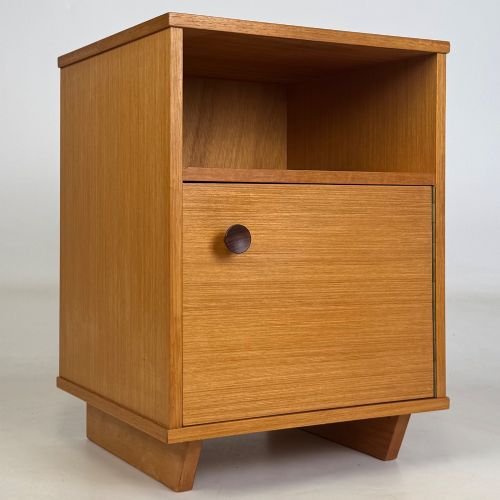 VINTAGE 20TH CENTURY QUALITY PAIR OF BEDSIDE CABINETS IN TEAK - ADDITIONAL PHOTO 9