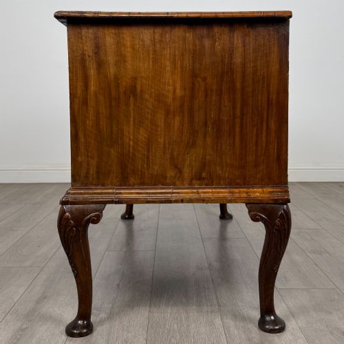 ANTIQUE 18TH CENTURY QUEEN ANNE CHEST OF DRAWERS IN WALNUT - ADDITIONAL PHOTO 2