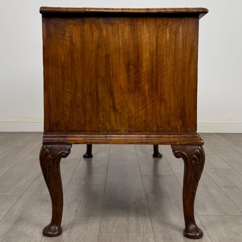ANTIQUE 18TH CENTURY QUEEN ANNE CHEST OF DRAWERS IN WALNUT - ADDITIONAL PHOTO 6