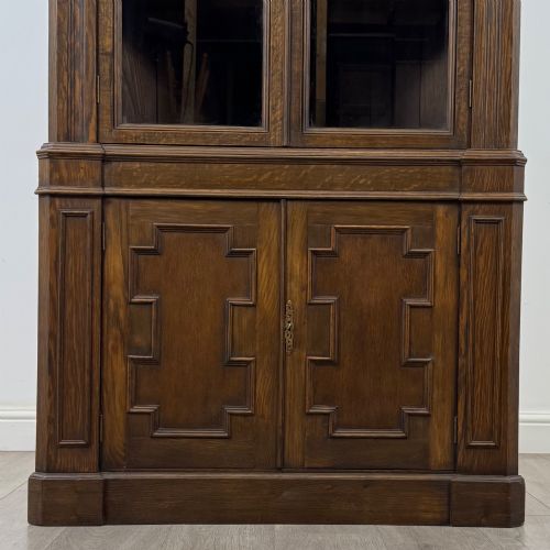 ANTIQUE 20TH CENTURY JACOBEAN STYLE CORNER CABINET IN OAK - ADDITIONAL PHOTO 5