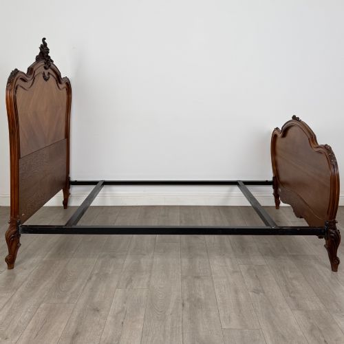 ANTIQUE 19TH CENTURY FRENCH DOUBLE BED IN WALNUT - ADDITIONAL PHOTO 3
