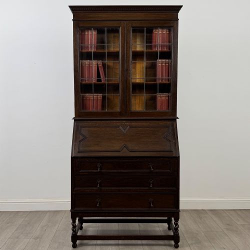 ANTIQUE 20TH CENTURY JACOBEAN STYLE BUREAU BOOKCASE IN OAK