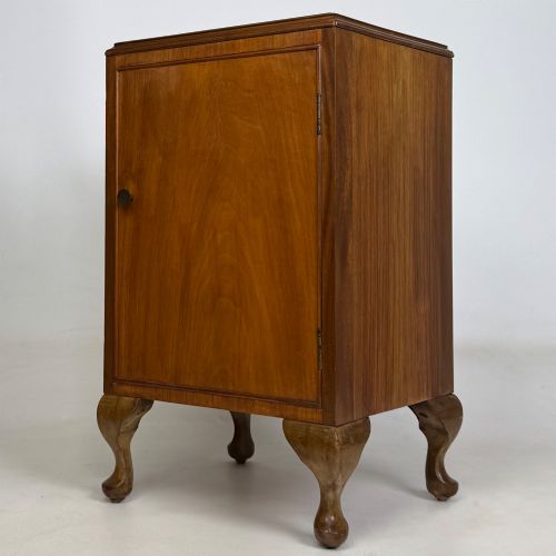 ANTIQUE 20TH CENTURY PAIR OF BEDSIDE CABINETS IN WALNUT - ADDITIONAL PHOTO 3
