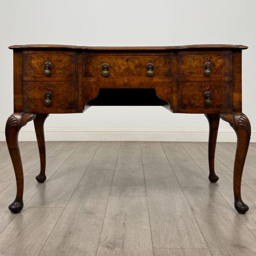 Antique 20th Century Edwardian Writing Table in Burr Walnut