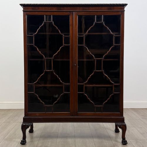ANTIQUE 20TH CENTURY EDWARDIAN DISPLAY CABINET IN MAHOGANY