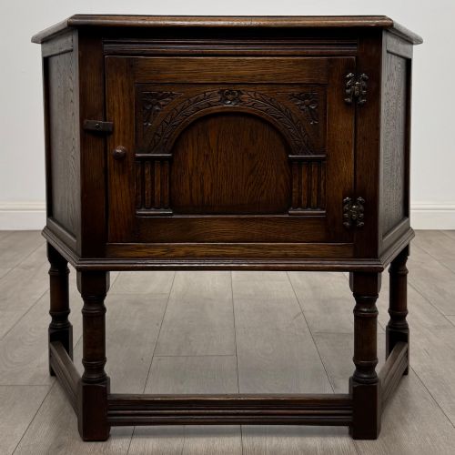 Antique 20th Century Small Good Quality Cupboard in Oak