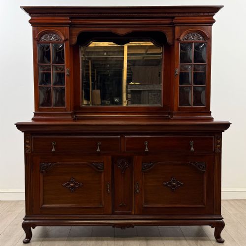 Antique 20th Century Arts & Crafts Sideboard in Mahogany