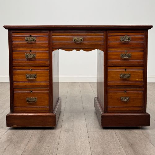 Antique 20th Century Edwardian Desk In Mahogany