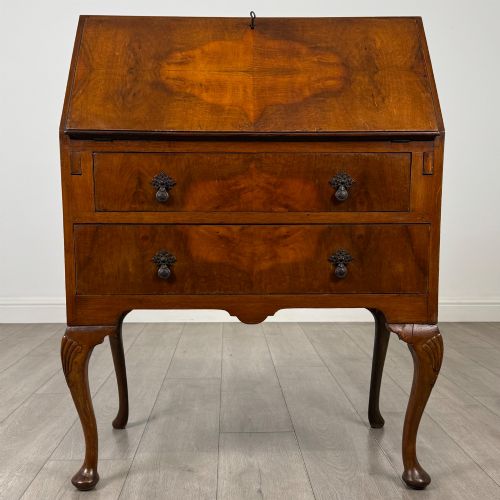 Antique 20th Century Edwardian Bureau in Walnut
