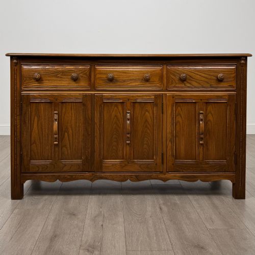 Vintage 20th Century Good Quality Sideboard in Oak