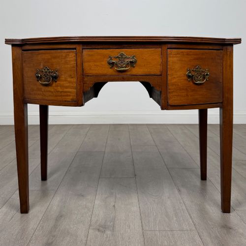 Antique 18th Century Georgian Writing Table In Mahogany