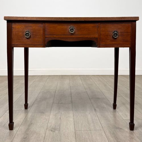 Antique 20th Century Writing Table in Mahogany