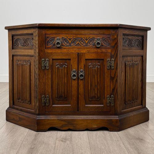 Antique 20th Century Linenfold Cupboard in Oak