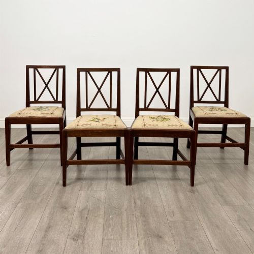 Antique 18th Century Georgian Set of 4 Mahogany Dining Chairs