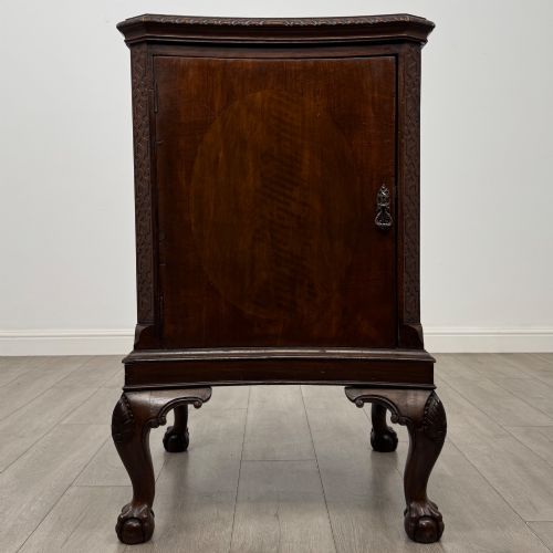 Antique 20th Century Chippendale Style Cupboard in Mahogany
