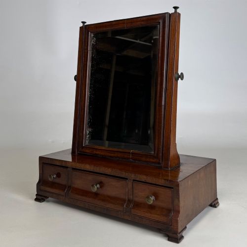Antique 18th Century Small Georgian Dressing Mirror in Mahogany